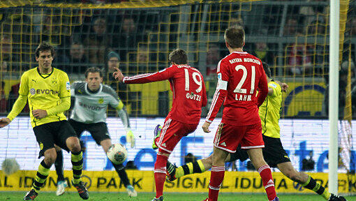 Götze schießt das 1:0 gegen Borussia Dortmund! Götze schießt das 1:0 gegen Borussia Dortmund!