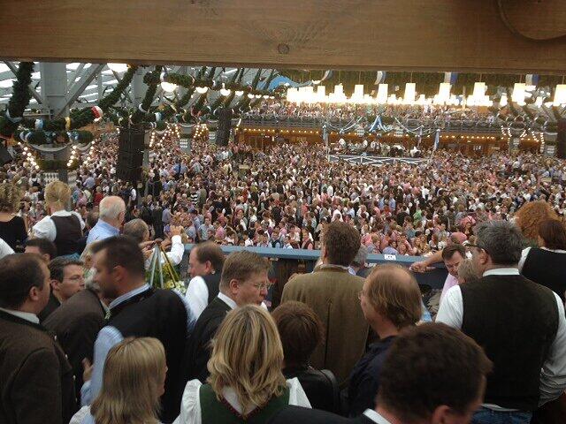 Und so sieht's im Schottenhamel aus.
