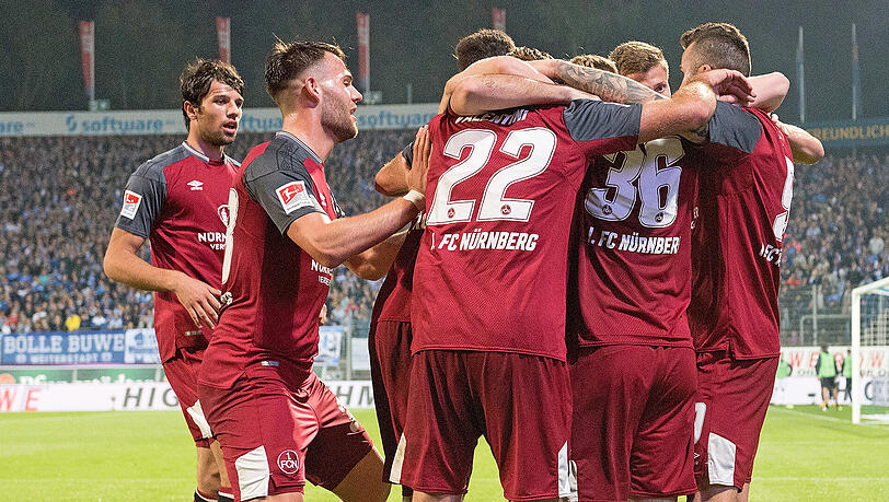 Nach dem zehnten Spieltag stehen die Nürnberger in der 2. Liga jetzt auf dem dritten Tabellenplatz. Nach dem zehnten Spieltag stehen die Nürnberger in der 2. Liga jetzt auf dem dritten Tabellenplatz.