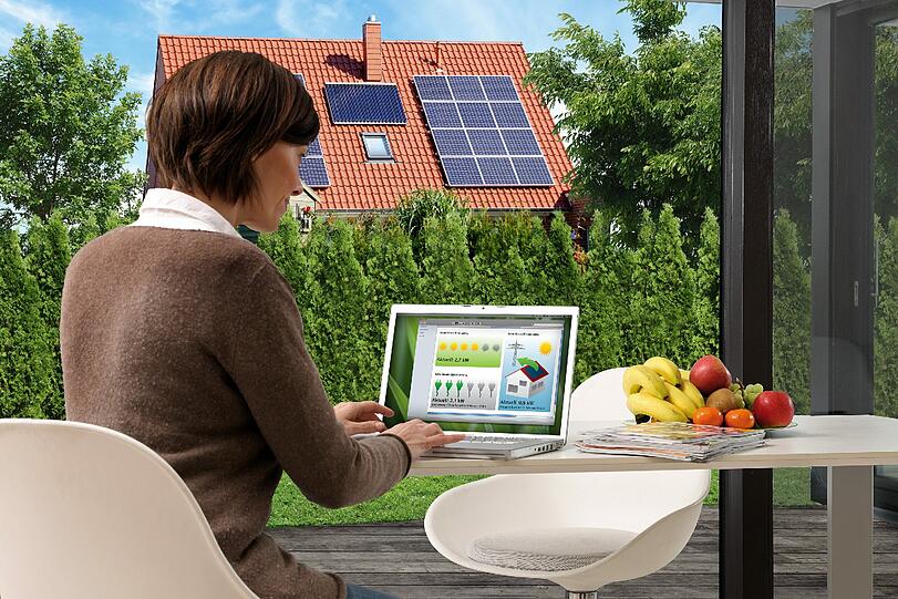 Nicht nur der Stromverbrauch kann man mit intelligenten Stromzählern überwachen - wer eine Solaranlage hat, kann damit auch seine Stromerzeugung überwachen.