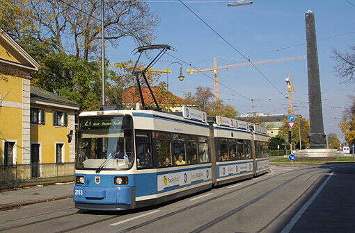 Typ R 2.2 wurde bis 1997 von MAN (später AEG) und Siemens gebaut. 68 Fahrzeuge gibt&rsquo;s im Fuhrpark.