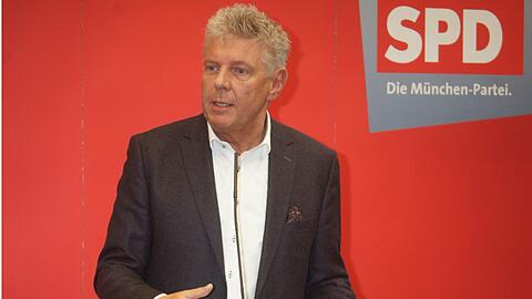 Oberbürgermeister Dieter Reiter zeigt beim Parteitag, dass er sich beim Wahlkampf auf die Grünen einschießen will.