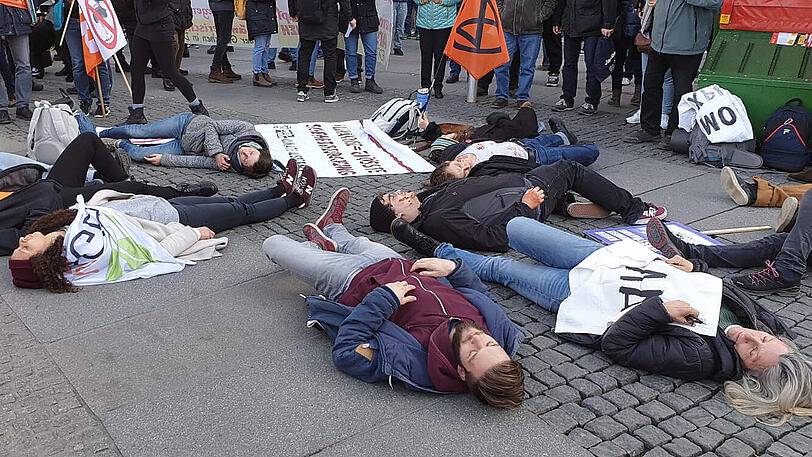 Bilder von der Demo gegen die Sicherheitskonferenz in München.