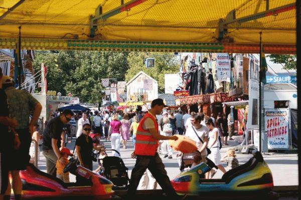 Im Olympiapark beginnt wieder das Sommerfestival.