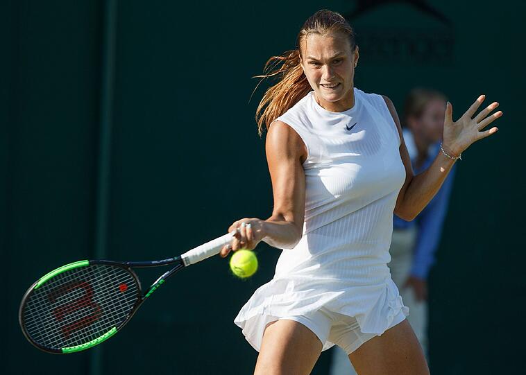 Auch Aryna Sabalenka aus Weißrussland hat sich lobenswerterweise an die Unterwäsche-Regelung gehalten.