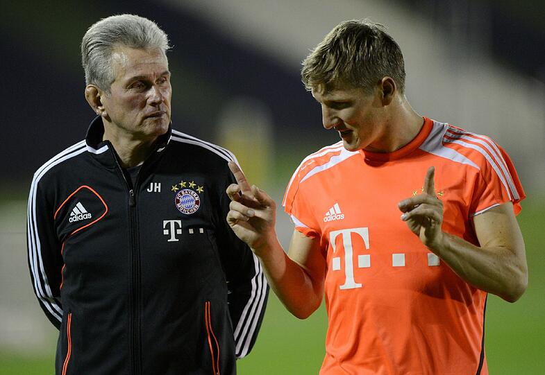 Der FC Bayern beim Abendtraining in Doha.
