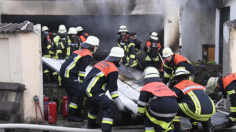 Den Einsatzkräften gelang es, die Flammen unter Kontrolle zu bekommen.