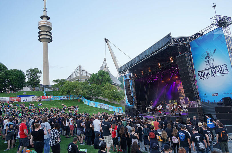 Die Bilder vom ersten Tag des Rockavaria-Festivals 2016 im Münchner Olympiapark.