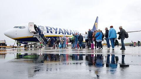 Ryanair macht sich an deutschen Flughäfen rar.