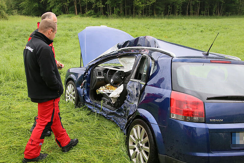Die Bilder vom schweren Verkehrsunfall auf der MÜ17.