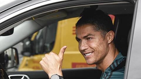 Cristiano Ronaldo darf bei Juventus Turin in der Serie A bald wieder seine Fußball-Kunst zeigen.