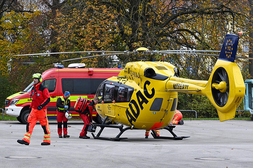 Feuerwehrübung, Luftrettung in München am 08.11.2024

Fotocredit:
Hannes Magerstädt
hannes@magerstaedt.de
Mobil.+49172 8178700