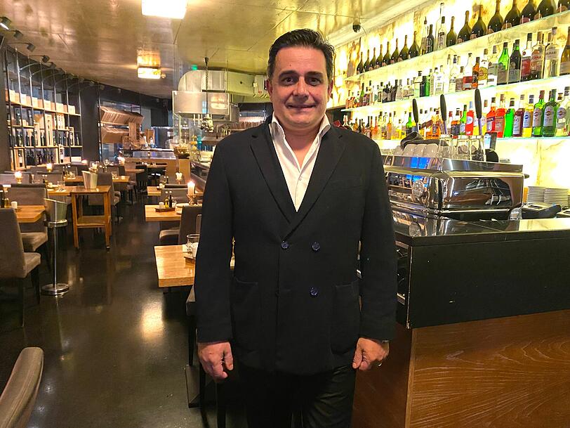 Wirt Mimmo Speranza freut sich, von 6. bis 12. November viele neue Gäste in seinem Lokal in der Karlstraße begrüßen zu dürfen.