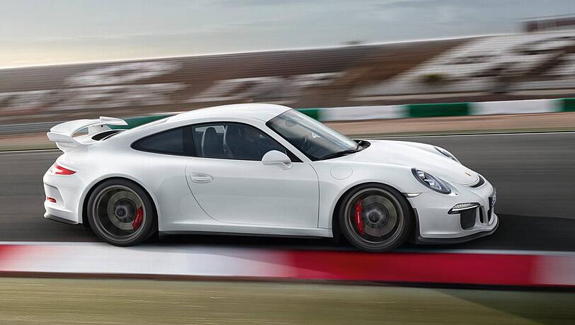 Mit diesem Porsche sind Ausflüge auf die Rundstrecke Pflicht: Der 911 GT3 kommt einem Rennwagen näher als jeder andere Elfer. Mit diesem Porsche sind Ausflüge auf die Rundstrecke Pflicht: Der 911 GT3 kommt einem Rennwagen näher als jeder andere Elfer.
