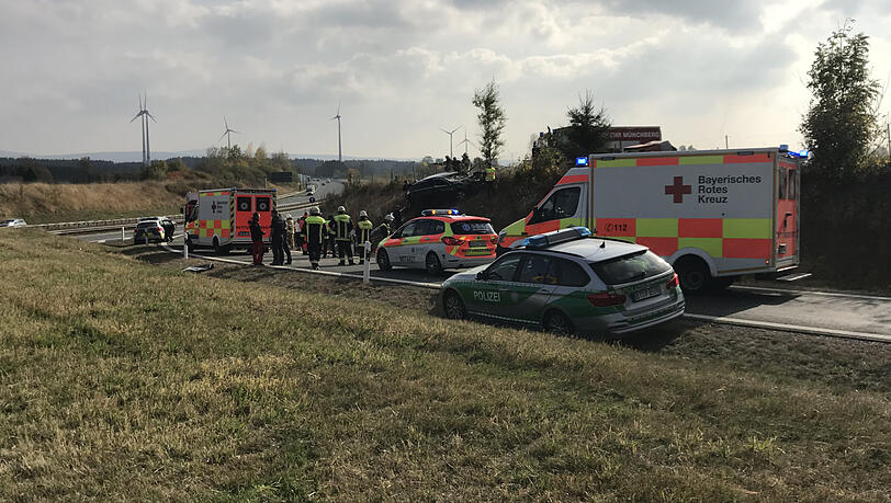 Bilder vom Unfallort an der A9. Bilder vom Unfallort an der A9.