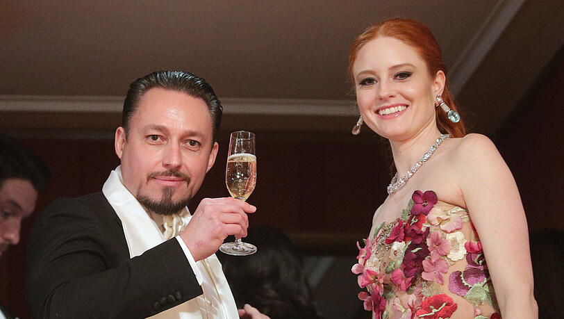 Haben geheiratet: Barbara Meier und Klemens Hallmann. Haben geheiratet: Barbara Meier und Klemens Hallmann.