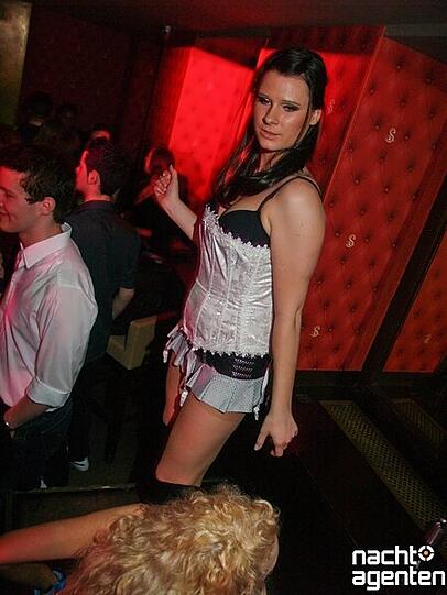 Extrem viel nackte Haut gab?s am Freitag beim 8 Jahre Partypusher im Sugar zu sehen. Mehr Bilder unter: www.nachtagenten.de.