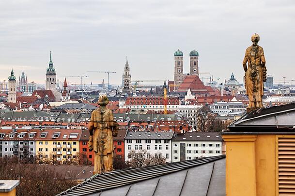 Für München plant Markus Söder die Einrichtung eines größeren Ankerzentrums für Asylbewerber. Für München plant Markus Söder die Einrichtung eines größeren Ankerzentrums für Asylbewerber.