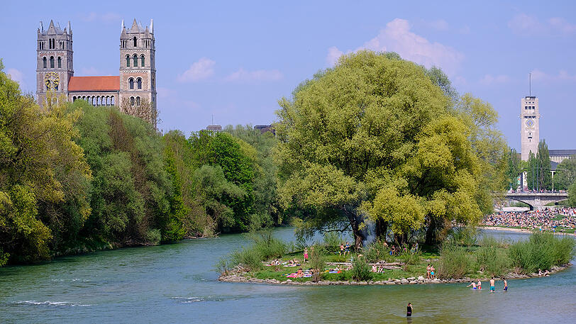 Isar-Impressionen vom April - vor allem in München war es im sonst so wechselhaften Monat besonders warm.