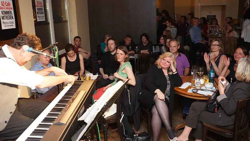 Harry Kulzer im AZ-Café: Die Bilder vom musikalischen Auftritt