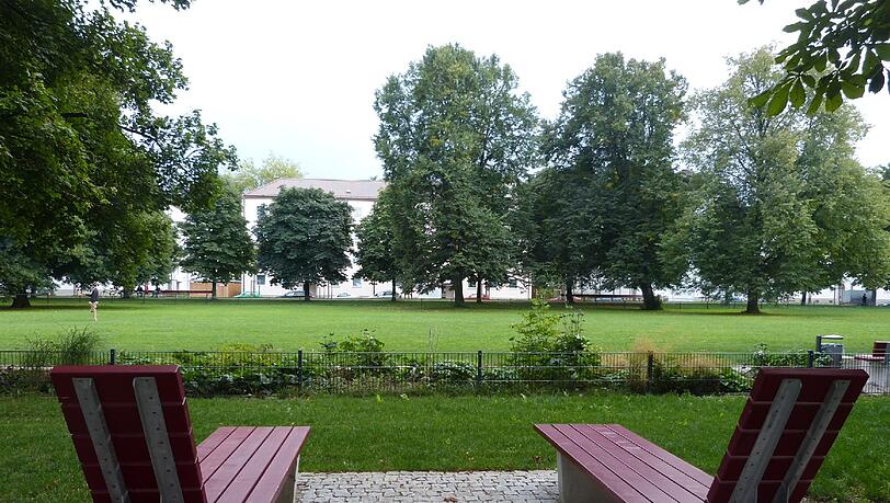 Auf dem piusplatz wird heute gefeiert. Auf dem piusplatz wird heute gefeiert.