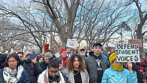 Videoaufnahmen der Festnahme von R&uuml;meysa &Ouml;zt&uuml;rk l&ouml;sten landesweit Emp&ouml;rung aus. (Archivbild)