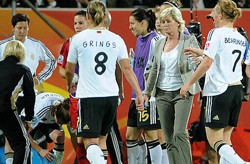 Es sollte nicht sein: Die Mannschaft von Silvia Neid ist bei der Heim-WM im Viertelfinale ausgeschieden