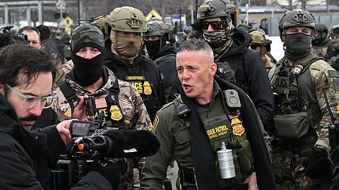 Sein rabiates Auftreten verschaffte Bovino Anerkennung bei Pr&auml;sident Trump. (Archivbild)