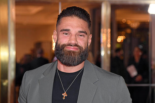 Aleks Petrovic hat sich im deutschen Reality-TV nicht nur Freunde gemacht. Mischt er bald das Dschungelcamp auf? Aleks Petrovic hat sich im deutschen Reality-TV nicht nur Freunde gemacht. Mischt er bald das Dschungelcamp auf?