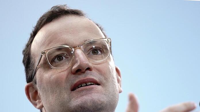 Bundesgesundheitsminister Jens Spahn (CDU) gibt eine Pressekonferenz im Ministerium zum Zwischenstand der Impfungen gegen das Coronavirus.