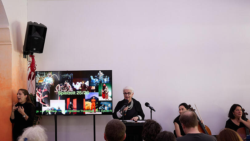 Die Pressekonferenz der Kammerspiele. Die Pressekonferenz der Kammerspiele.