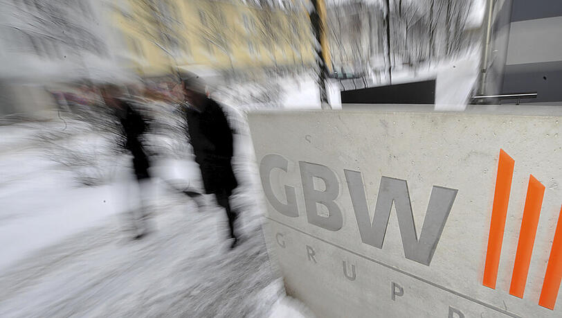 Im Jahr 2013 hat die BayernLB ihre Immobilientochter GBW verkauft. Im Jahr 2013 hat die BayernLB ihre Immobilientochter GBW verkauft.