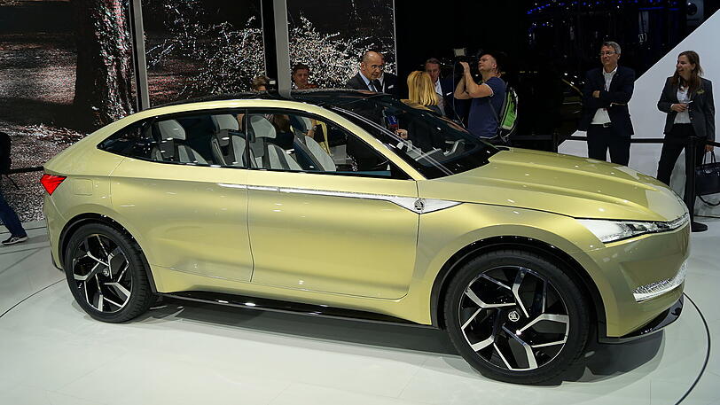 Die Studie Vision E von Skoda zeigt nicht nur, wie das erster E-Auto der Volkswagen-Tochter aussehen könnte, sondern auch, wie man sich eine Coupé-Variante des erfolgreich gestarteten Kodiaq vorstellen darf.