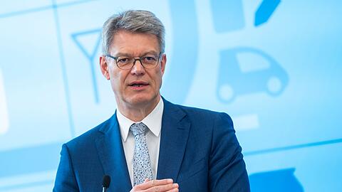 Minister Schnieder: "Mobilit&auml;t darf kein Privileg sein."