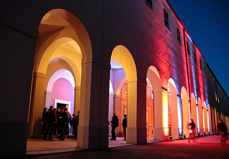 Erstrahlt bei der langen Nacht in Rot: das Deutsche Theatermuseum.