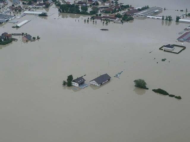 Vom Hochwasser verschluckt: das Haus der Familie Lenk.