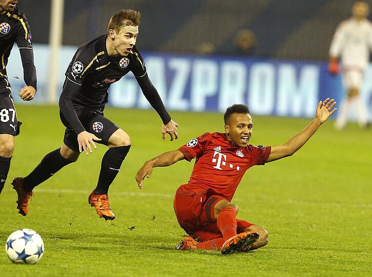 JULIAN GREEN: NOTE 5.
Zum ersten Mal im Profi-Kader diese Saison und dann von Beginn an.  
Beim ersten Profi-Einsatz seit 27.11.2013 in Moskau. Gestern  
Rechtsaußen, wenig Durchsetzungskraft nach vorne, mit Schwächenin der  
Rückwärtsbewegung. Raus nach 63 Minuten.