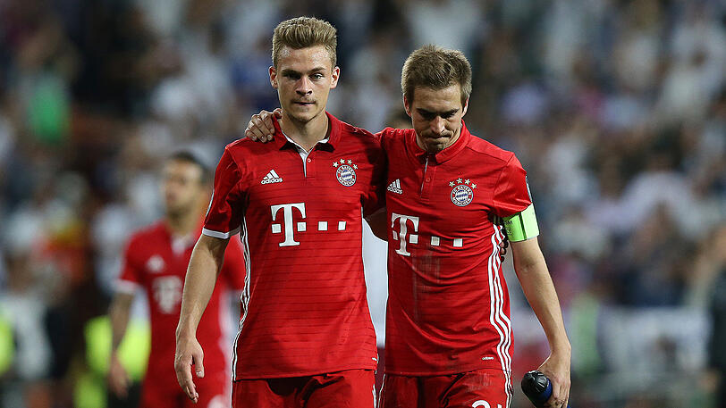 Die alte und neue Generation auf einem Bild: Philipp Lahm (r.) mit Joshua Kimmich.