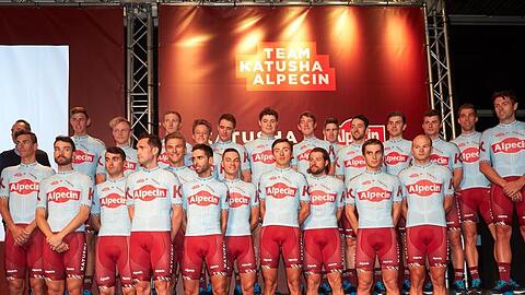 Die Teampräsentation des Teams Katusha-Alpecin im Showroom des Radsponsors Canyon.