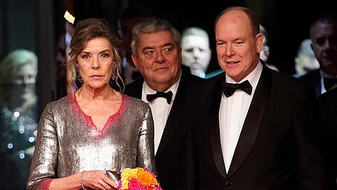 Caroline von Hannover und Fürst Albert II. beim diesjährigen Rosenball.