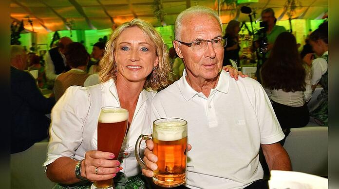 Franz Beckenbauer mit seiner letzten Frau Heidrun im Jahr 2018.