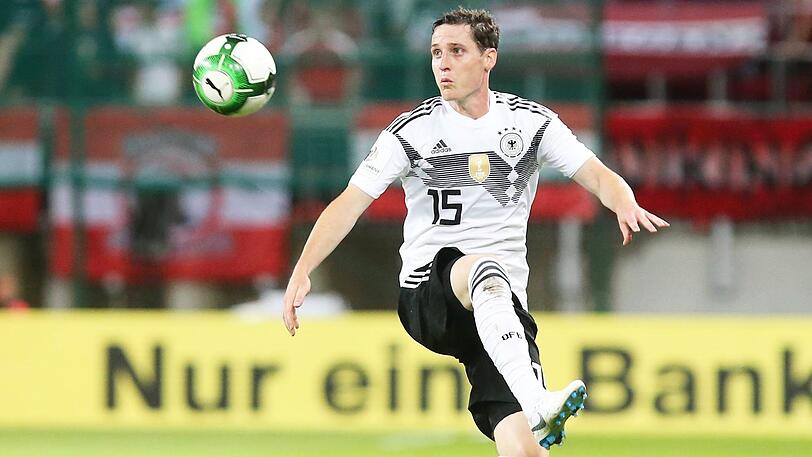 SEBASTIAN RUDY, Note 3:
Durfte gegen die Schweden für Khedira ins defensive Mittelfeld. Begann schwungvoll, lief und ackerte &ndash; dann endete seine WM abrupt: Nasenbeinbruch nach einem Zweikampf.