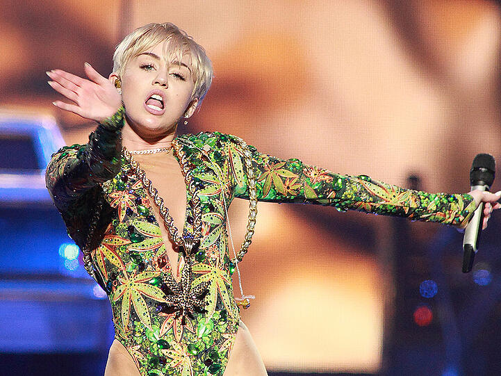 Miley Cyrus bei einem Konzert ihrer "Bangerz"-Tour