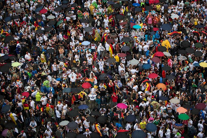 Deutsche Fans im Stadion Maracana.
