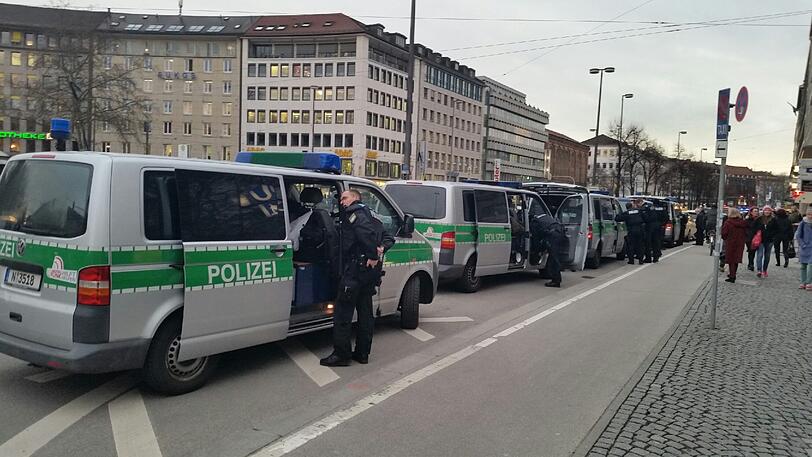 Die "München ist bunt"-Kundgebung: Rund 20 000 Teilnehmer demonstrierten für ein tolerantes und weltoffenes München.