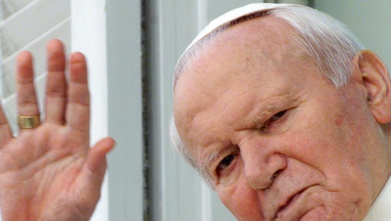 Papst Johannes Paul II.: Auch ihn traf die Schock-Diagnose. Immer wieder hatte er mit Sprechproblemen zu kämpfen Papst Johannes Paul II.: Auch ihn traf die Schock-Diagnose. Immer wieder hatte er mit Sprechproblemen zu kämpfen