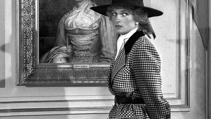 Lady Diana im Schloss Nymphenburg. Lady Diana im Schloss Nymphenburg.