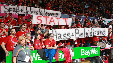 Das Banner der FCBB-Fans am Sonntagabend.