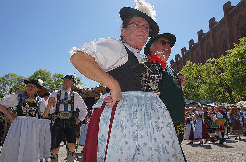 Weitere Bilder vom ersten Tag der Maidult am Mariahilfplatz.