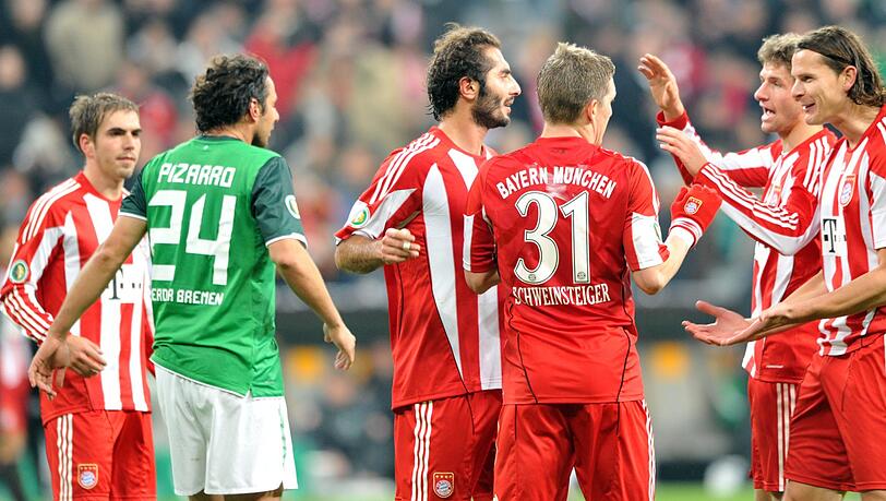 Für Werder Bremen war in der Saison 2010/11 schon in der 2. Runde Endstation - da konnte auch Claudio Pizarro nichts ausrichten. Für Werder Bremen war in der Saison 2010/11 schon in der 2. Runde Endstation - da konnte auch Claudio Pizarro nichts ausrichten.